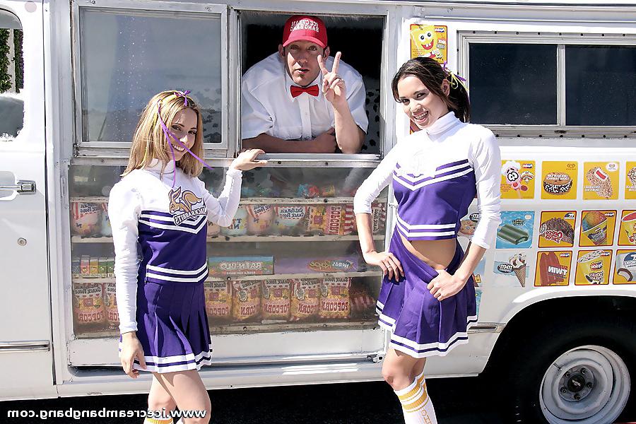 17P Two hot cheerleaders in a steamy threeway action