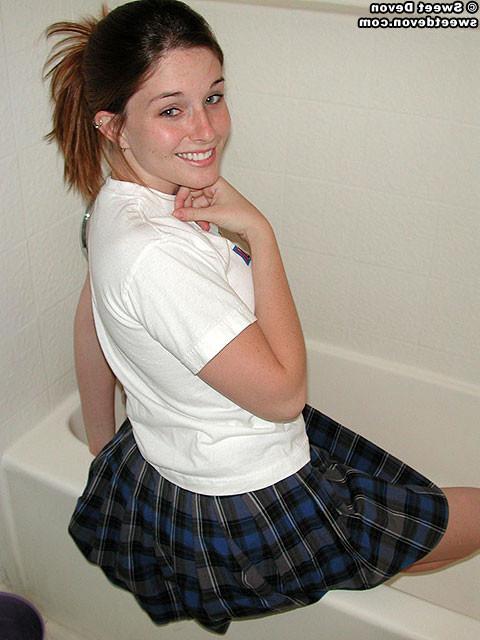 16P Busty brunette teen bathing in panties