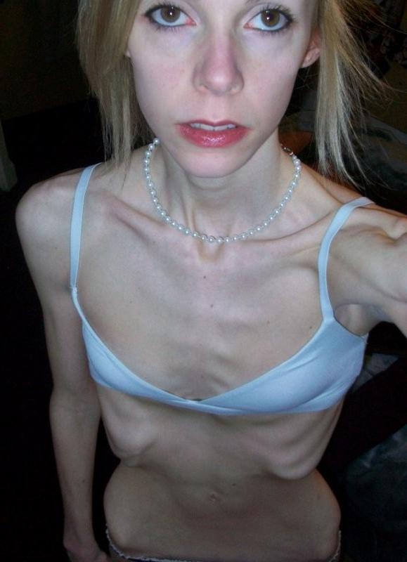 12P very skinny girls showing off their bones