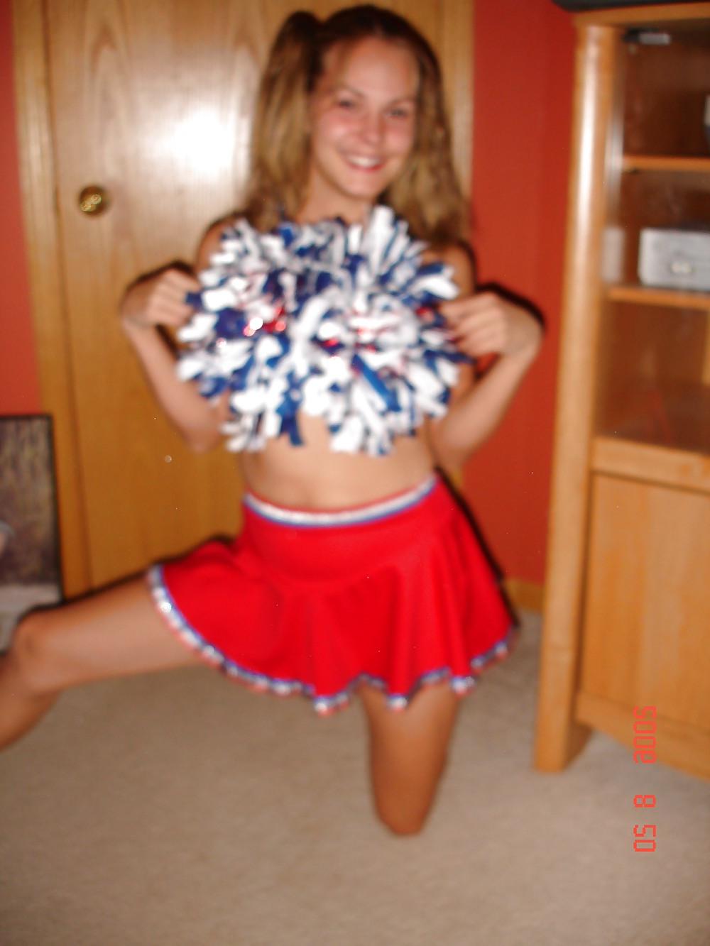 25P GERMAN HORNY CHEERLEADER SLUT