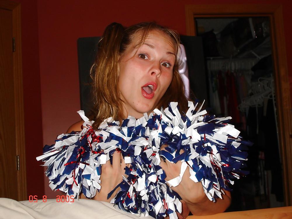 25P GERMAN HORNY CHEERLEADER SLUT