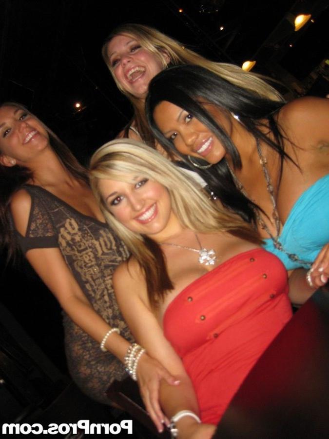 16P Dayna Vendetta parties like a whore with her sluts