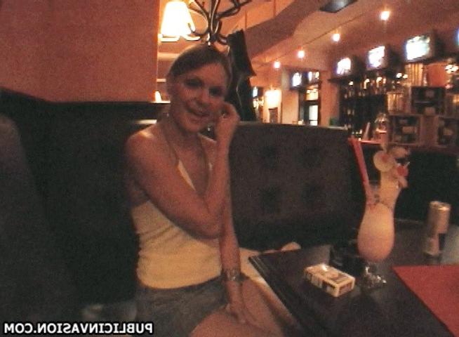 16P bathroom suck off bitch does her sleazy job of shame well