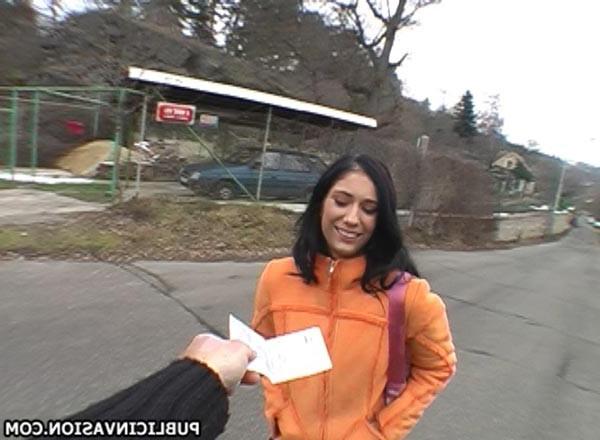 16P She danced salsa on the street-amateur brunette´s public fuck