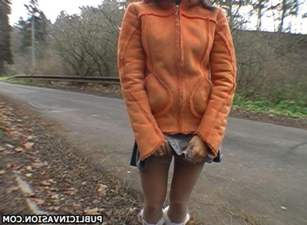 16P She danced salsa on the street-amateur brunette´s public fuck