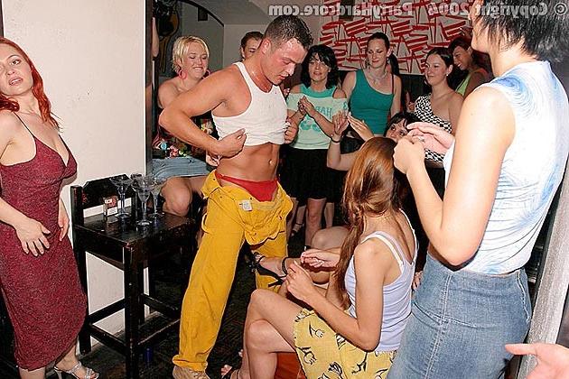 16P Jerking and sucking stranger at party