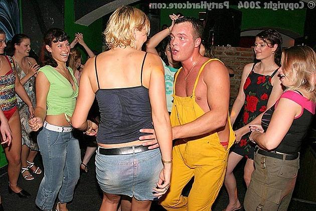 16P Jerking and sucking stranger at party
