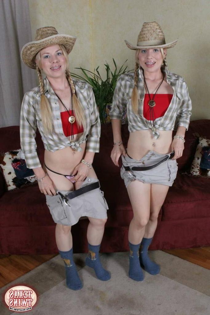 16P Cowgirl twin sisters show ass in tiny thong pants
