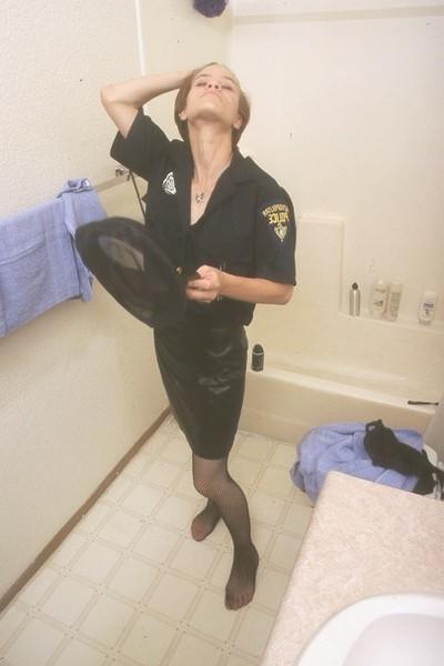 20P Bathroom Voyeur Cam