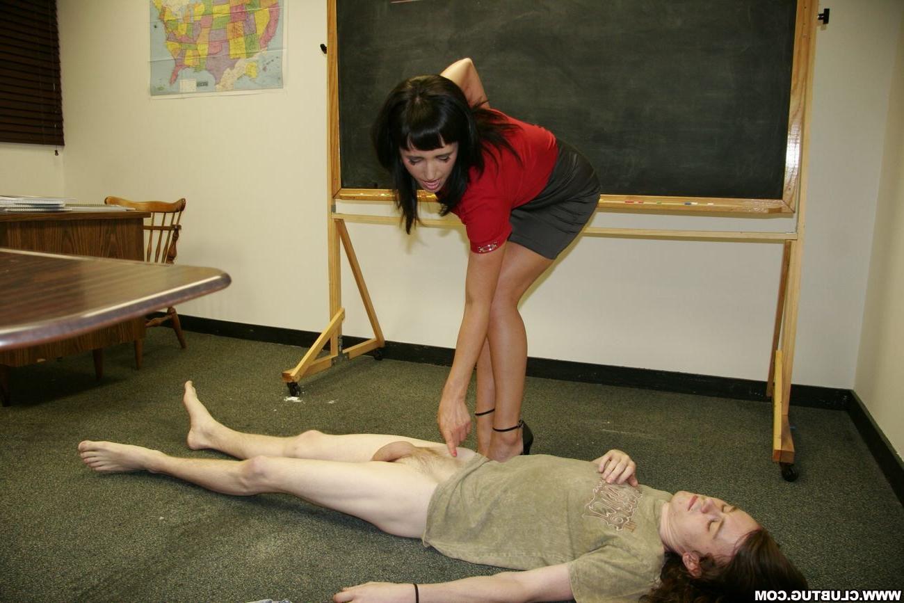 12P Kinky teacher Dixie Comet milking stiff dick for punishment