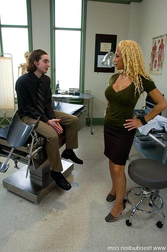 15P Blonde ebony Mistress Jessica Host playing with white toyboy