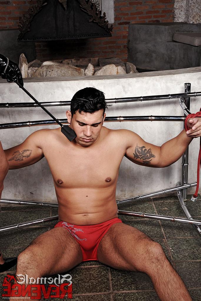 15P Mistress Suzanny punishes her slave