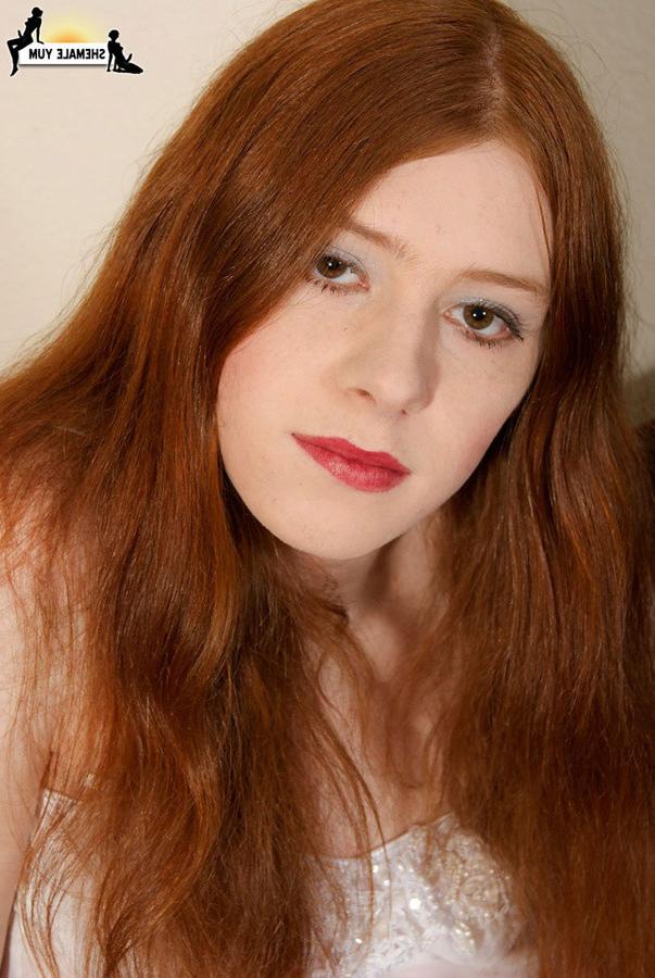 12P Redhead teen tranny jerking her cock for the camera