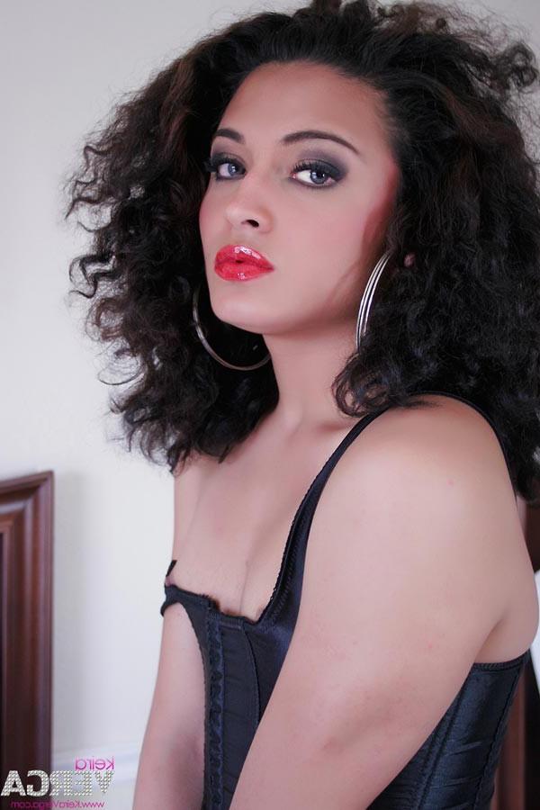 13P Gorgeous Shemale from Brazil Keira Verga has an Elephant Sized Cock