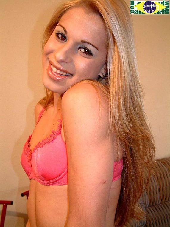 15P Beautiful brazilian shemale makes her cock hard