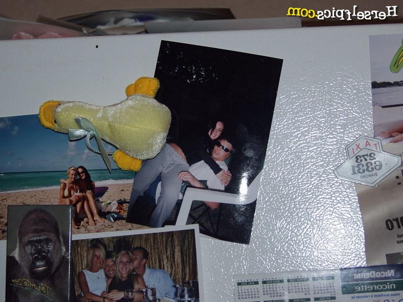 15P Watch a Real GIRL NEXT DOOR take her own porn pics and video
