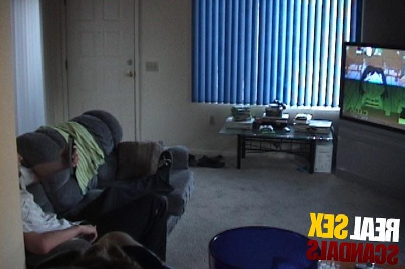 15P Guy cheating his wife with a hot brunette latina babe