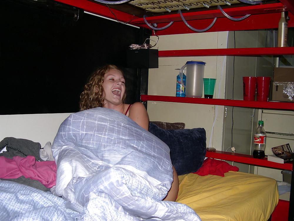 25P AMATEUR CURLY BLONDE II