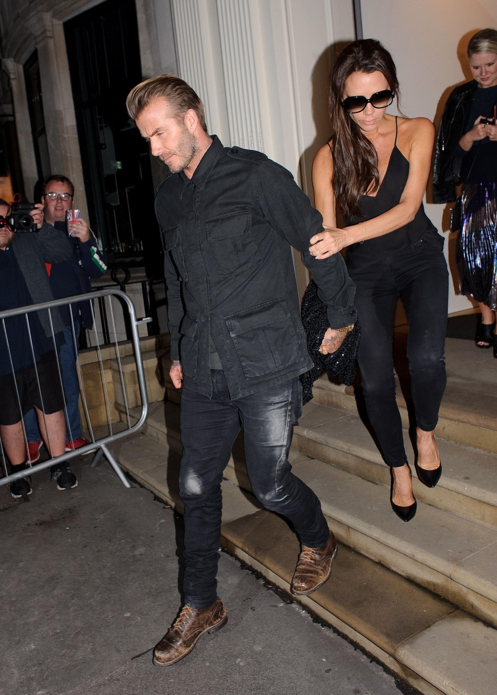 5P Victoria Beckham Wet Jeans Photos