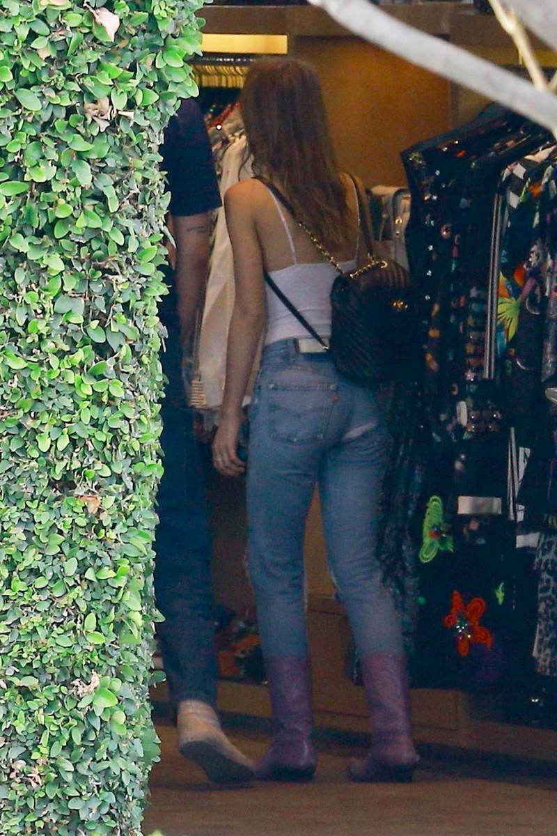 18P Lily-Rose Depp In A Tight White Tank-Top