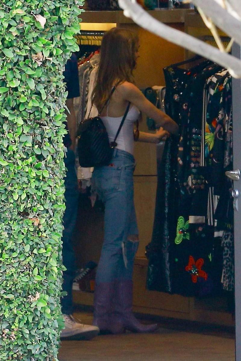 18P Lily-Rose Depp In A Tight White Tank-Top