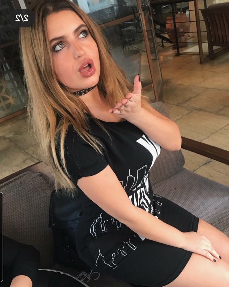 25P Arabian Sluts 573