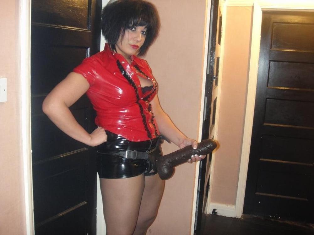 25P Divine Mistress'