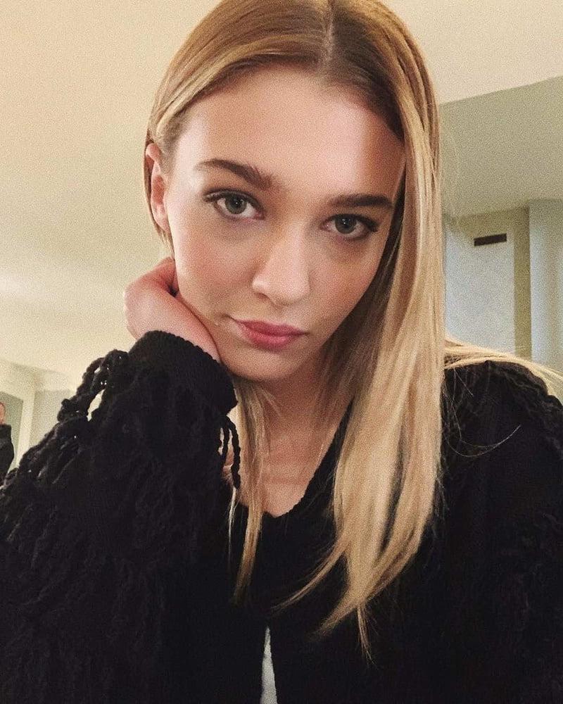 25P Turkish Model &amp; Actress Melisa Dongel