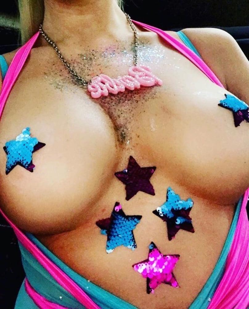25P Goon Fuel: Fake plastic bimbo sluts