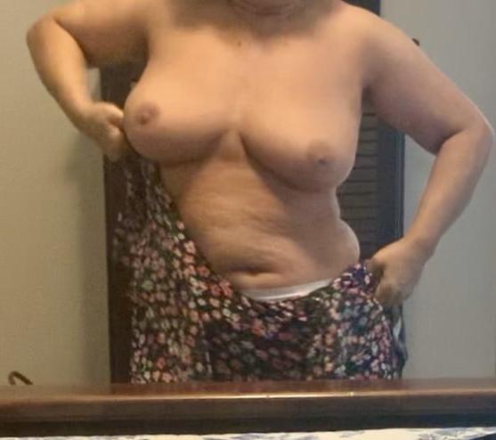 8P Mature wife tits 3