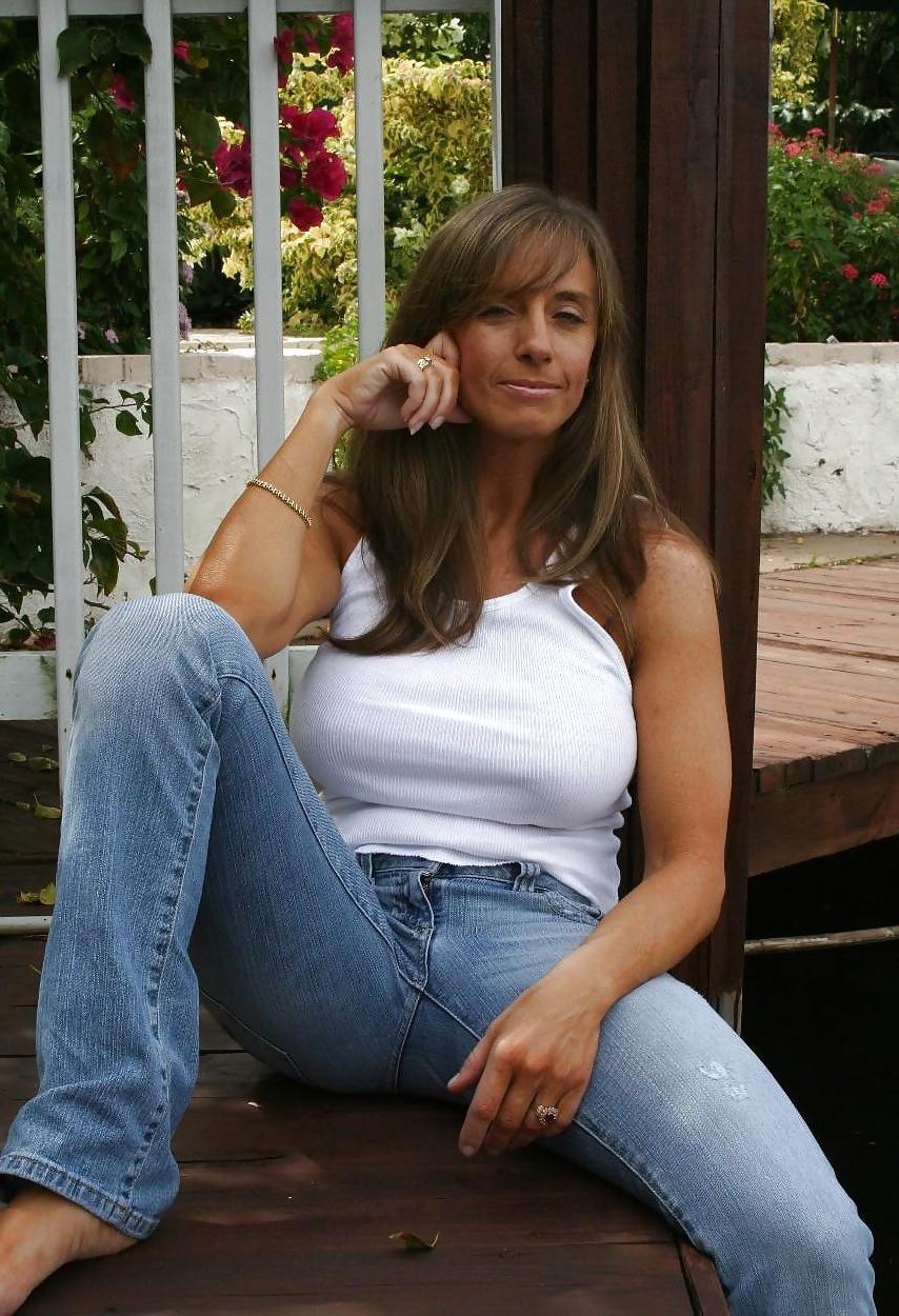 25P More beautys in jeans
