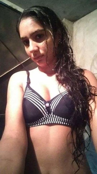 18P Desi Married Wife pics