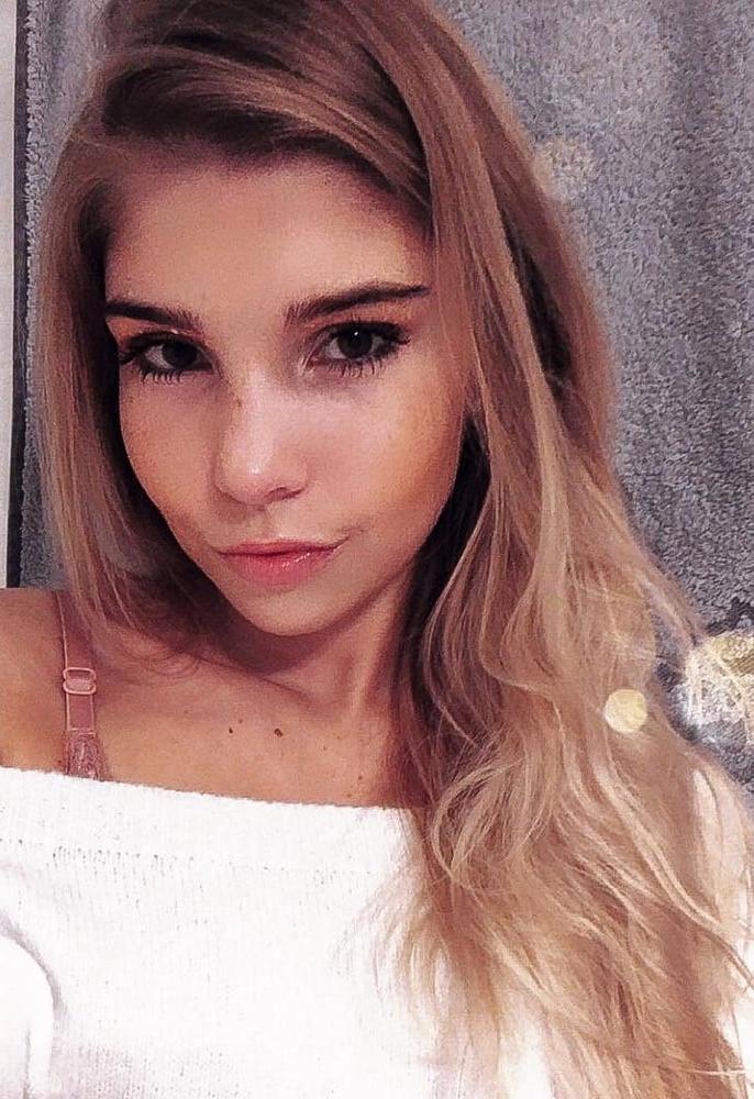 15P Sexy Faces for Jizz off 2490