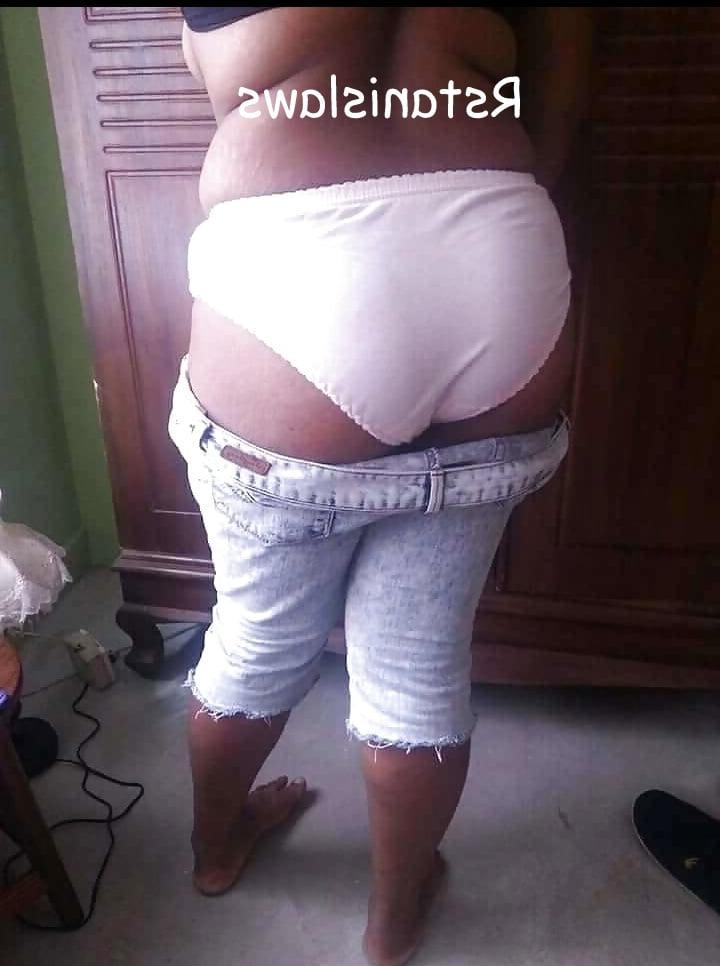 6P Sri Lankan Mature House Wife