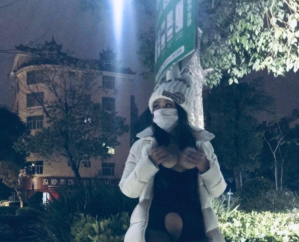 25P Twitter Chinese Slut - vava1998 - Nudes
