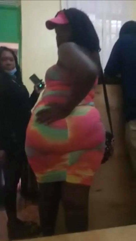 25P Fat black ass