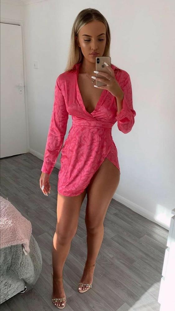 25P Saskia-chelsea Smith - Instagram model