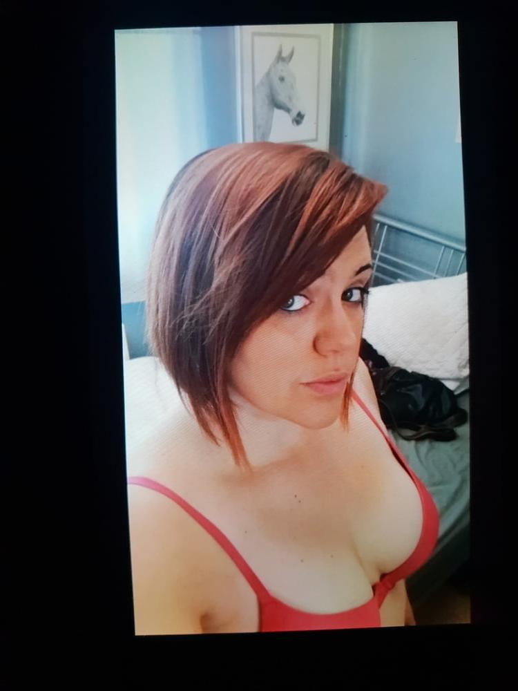 23P Fat girl small tits