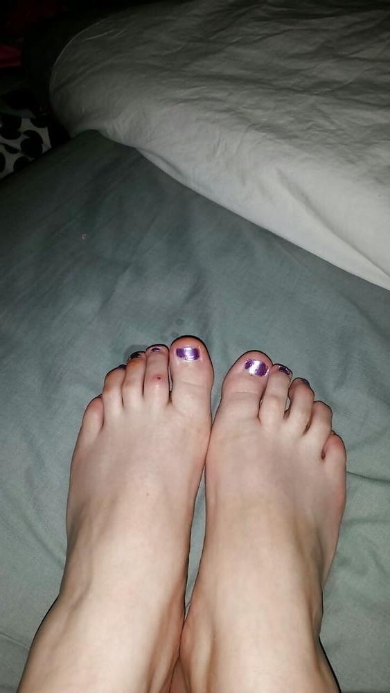 23P Fat girl small tits