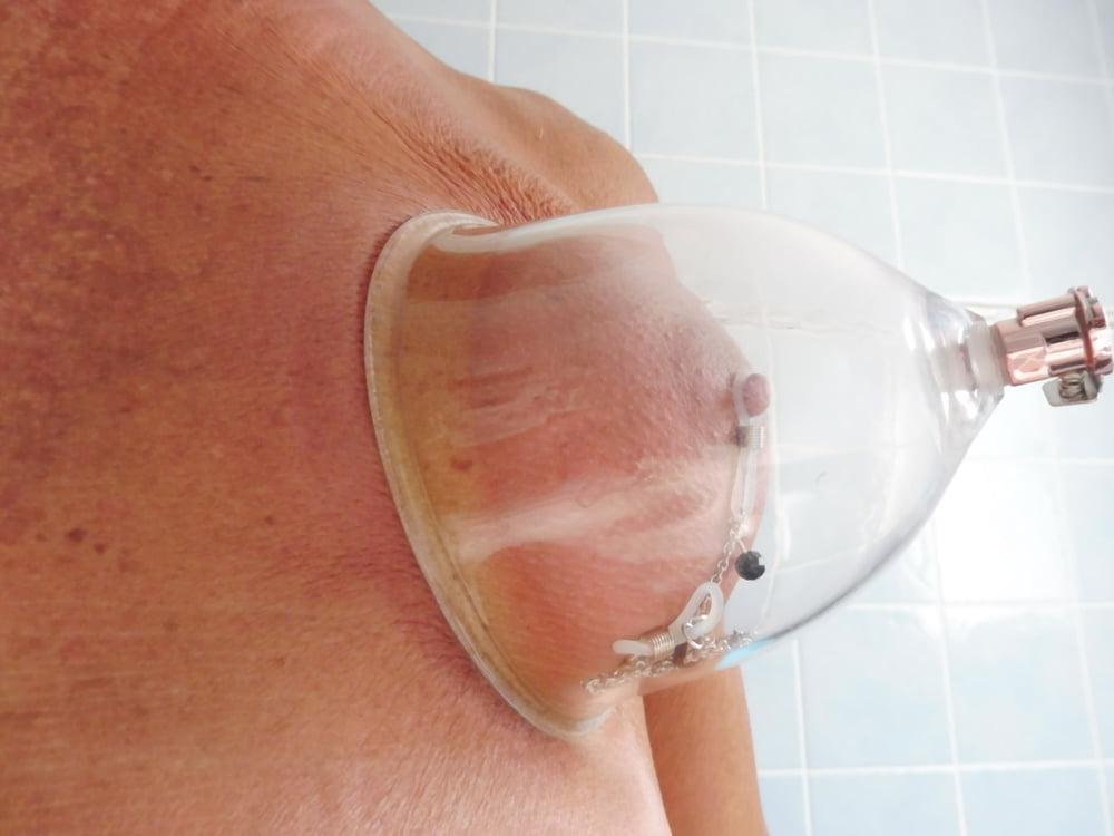 25P Pompe a Seins plus Pinces Tetons