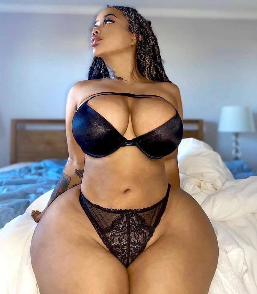 25P Wide Hips (92) - Curves - Big Girls - Thick  - Fat Ass