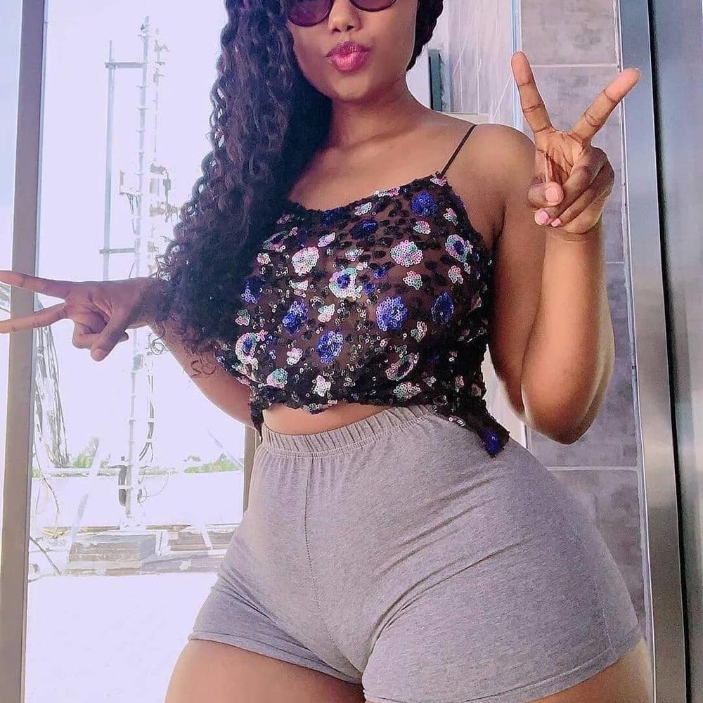 25P Wide Hips (92) - Curves - Big Girls - Thick  - Fat Ass