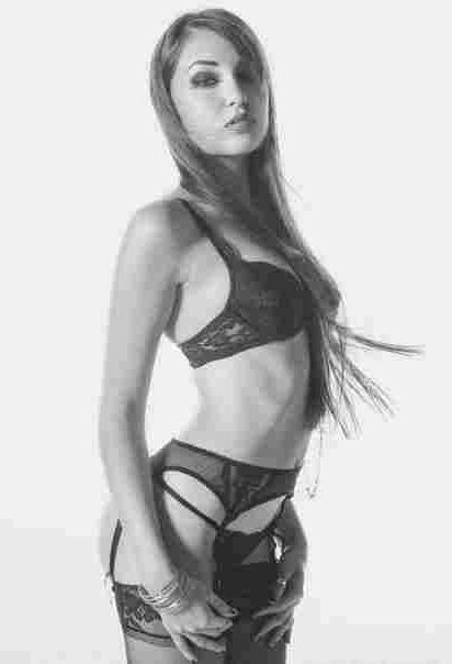 25P Art sex in black and white