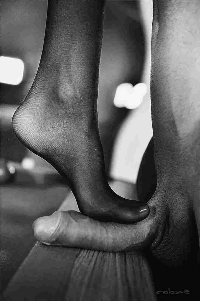 25P Art sex in black and white