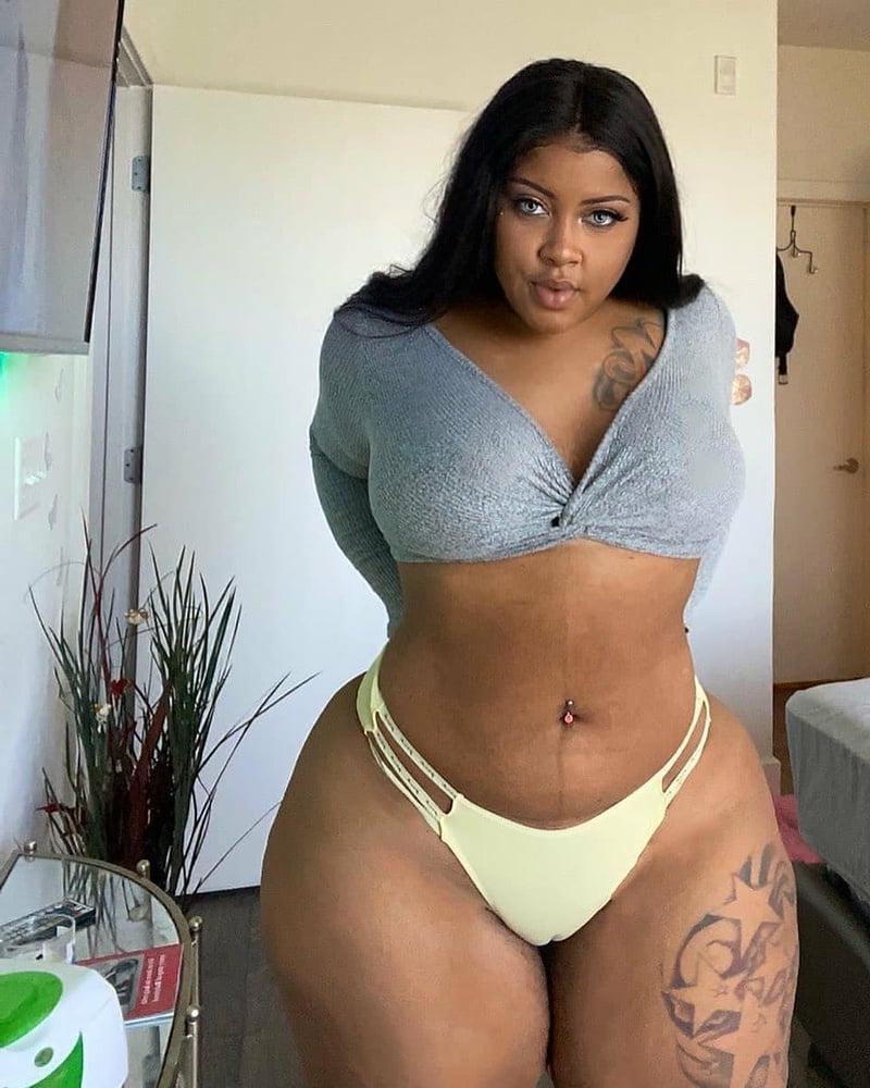25P Wide Hips - Amazing Curves - Big Girls - Thick Body - Fat As