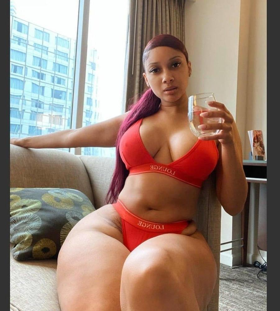 25P Wide Hips - Amazing Curves - Big Girls - Thick Body - Fat As