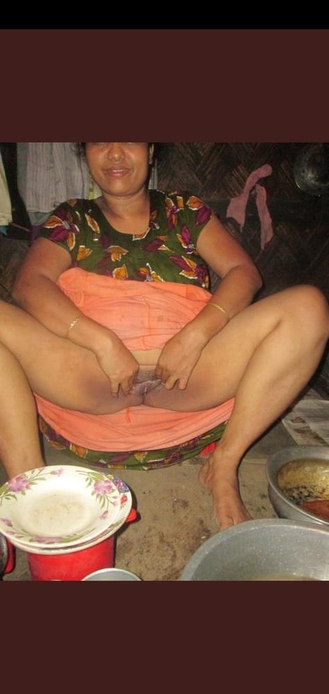 25P Indian fat auntis 11