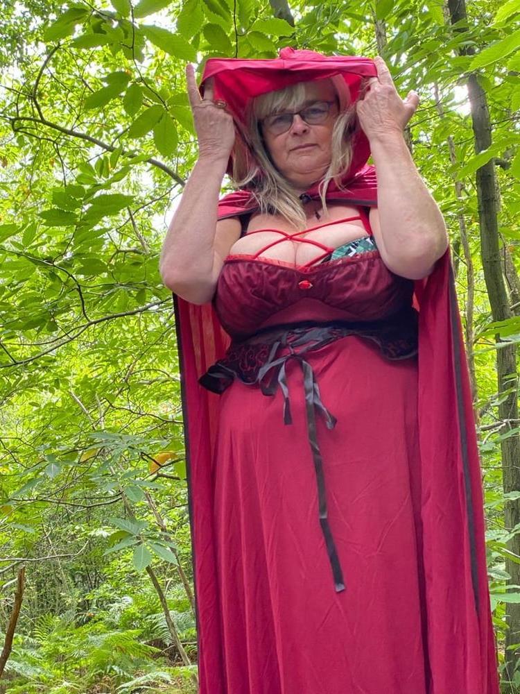 25P Tracy, sexy UK FAT GILF Slut