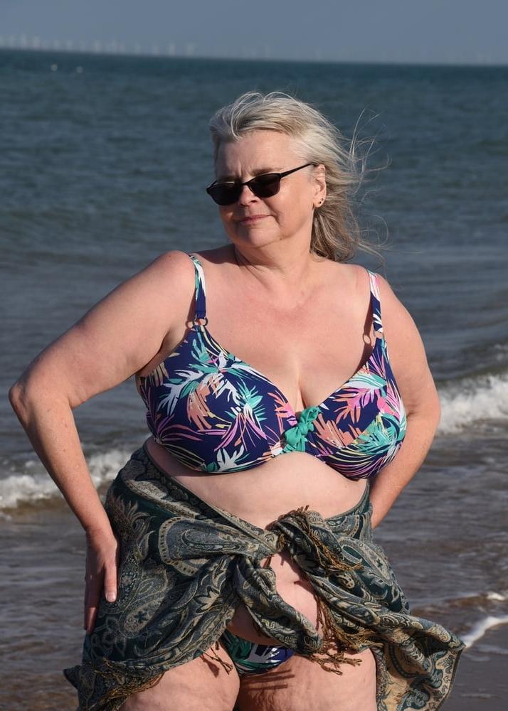 25P Tracy, sexy UK FAT GILF Slut