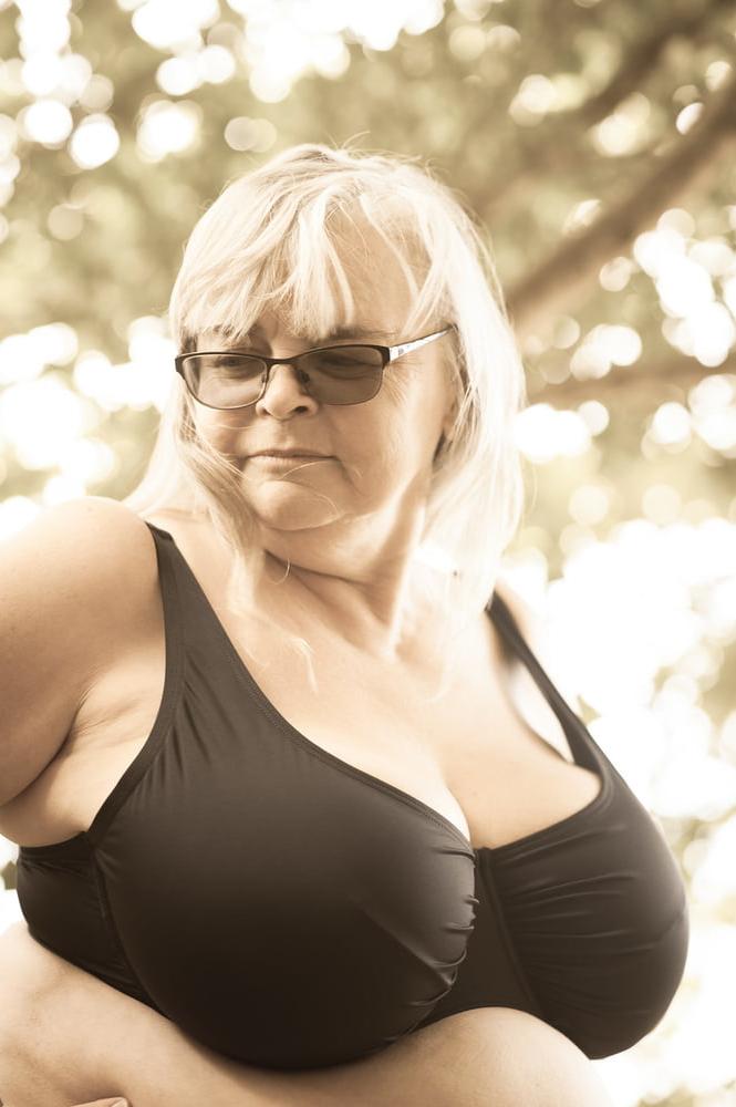 25P Tracy, sexy UK FAT GILF Slut